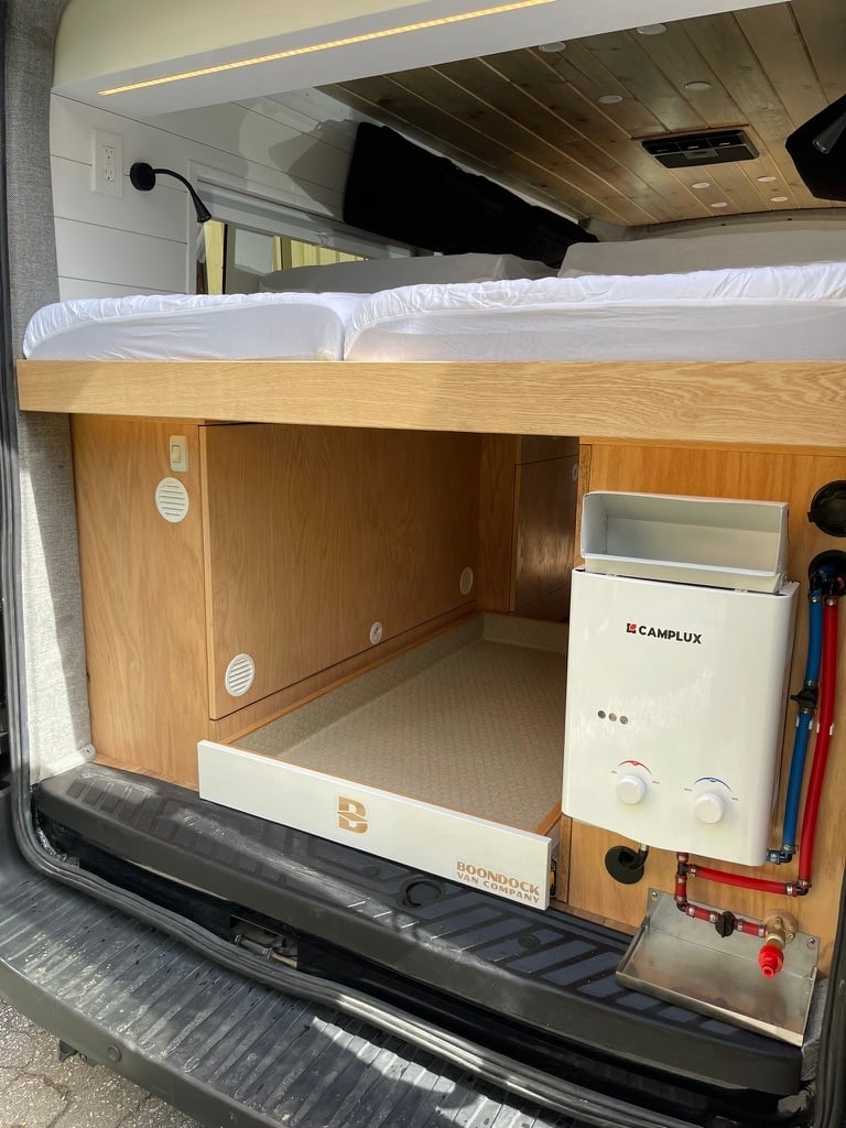 13ED5E09-F889-4C59-9283-F76493A42A0C_1_105_c