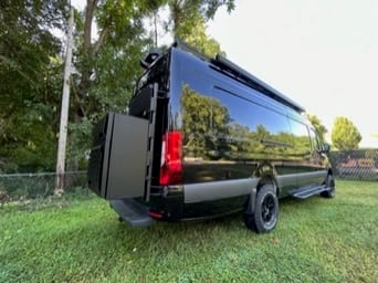 277F287D-D3CA-4A3B-A552-94FFFEDF6AE5_4_5005_c