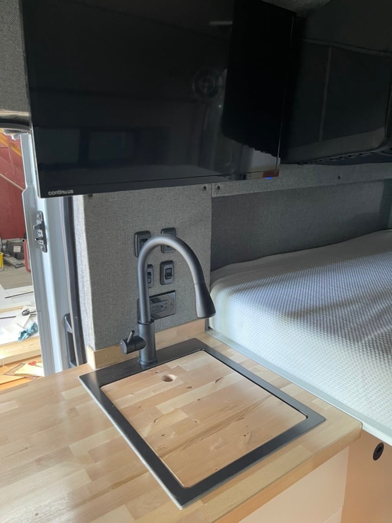 34B4247E-197D-4871-9B1A-4A5F20BE9741_1_105_c