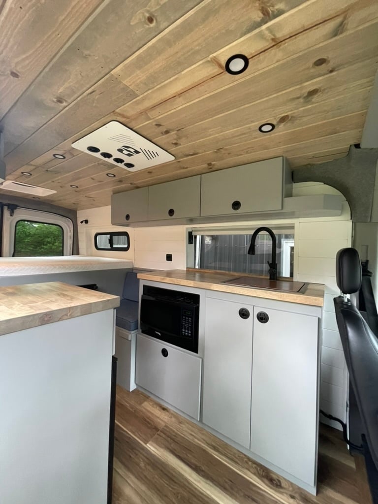 78252EEE-B0DA-46DE-8ECE-AA4490EC7816_1_105_c