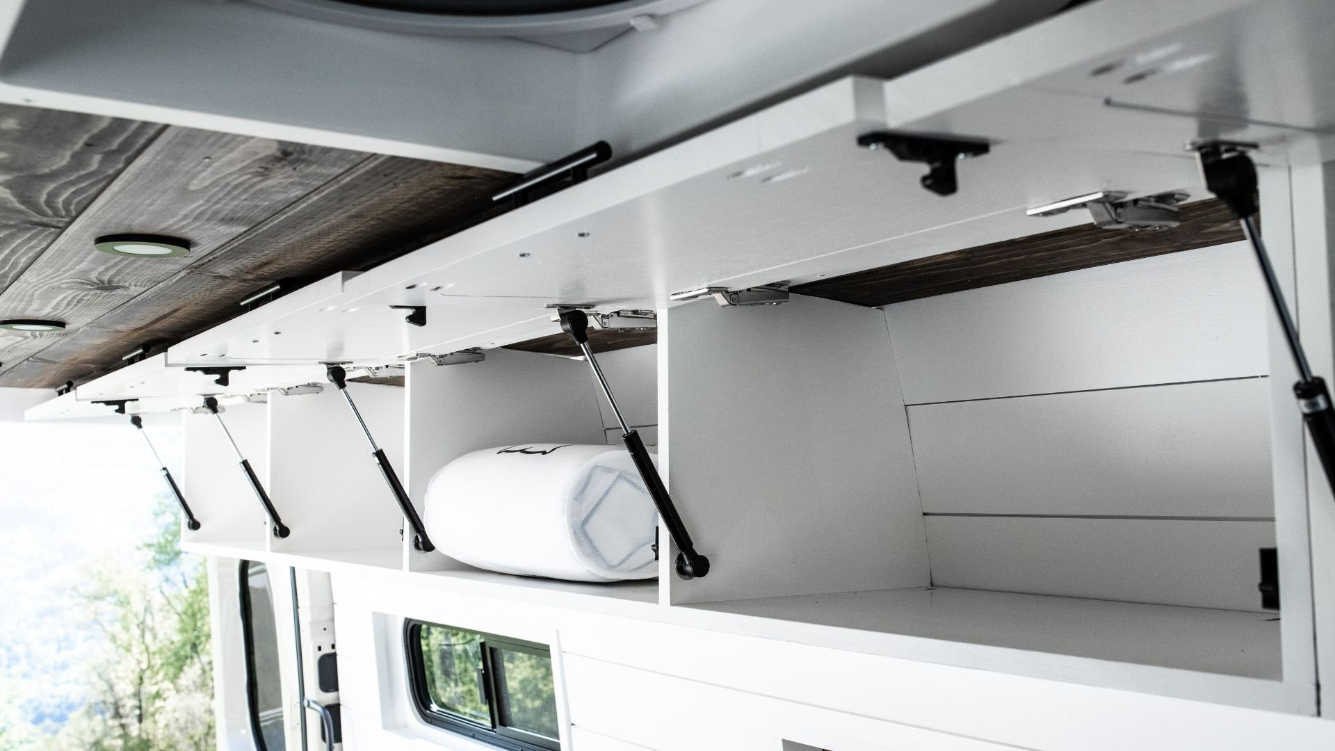 Boondock Van Co - High Quality Van Conversions (8)