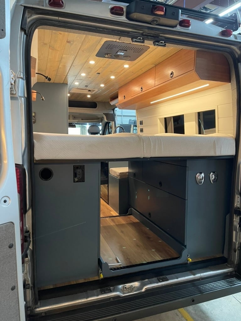 D2A1D4E6-E15C-4FF0-BE41-215424F4225D_1_105_c